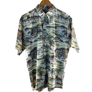 Vintage Tori Richard Button Up Hawaiian Aloha Shirt 100% Crisp Cotton in Large